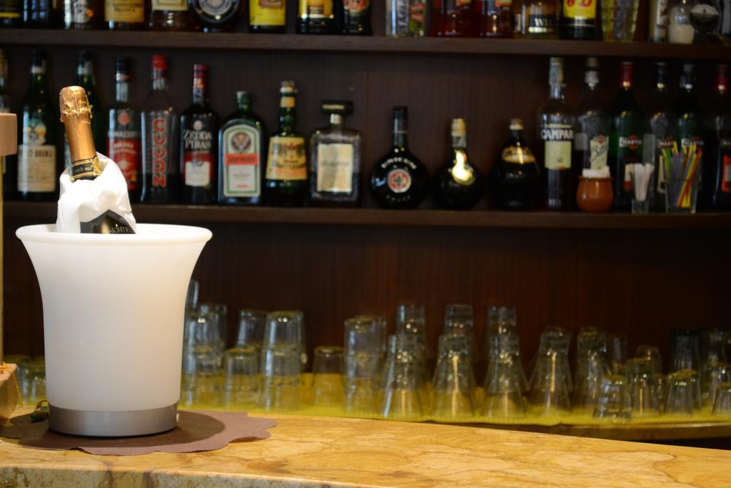 Hotel Dei Platani Rimini Ngoại thất bức ảnh